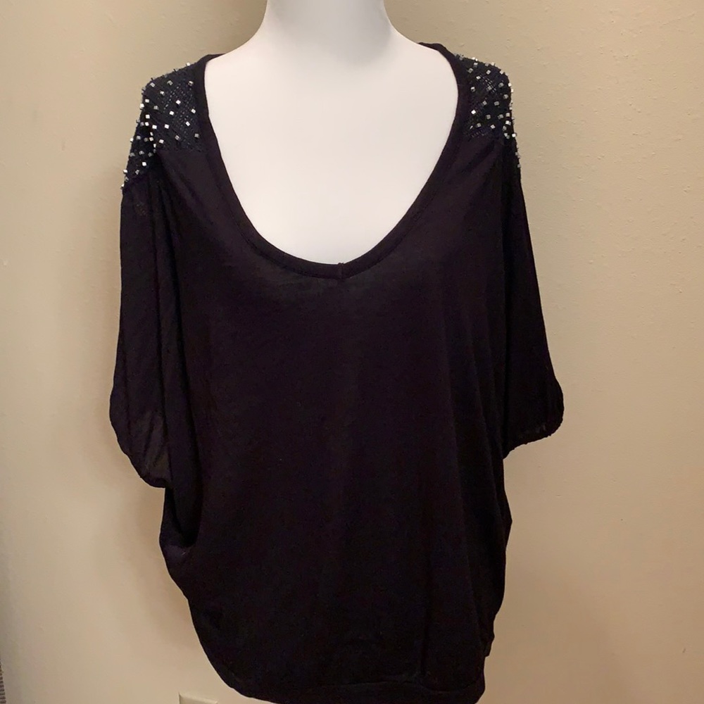 Gorgeous Guess Black silver bead V neck blouse NWT